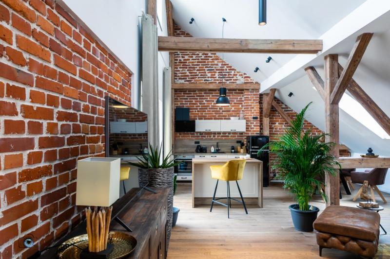 Preview photo for an amazing place. The image is connected to the given place.