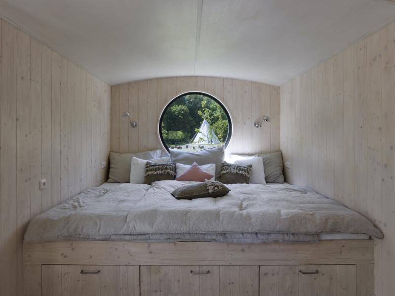 Preview photo for an amazing place. The image is connected to the given place.