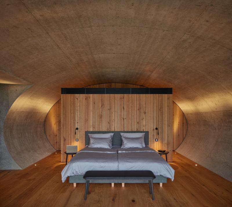 Preview photo for a room. The image is connected to the amazing place.