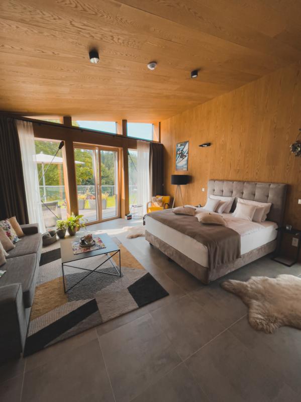 Preview photo for an amazing place. The image is connected to the given place.