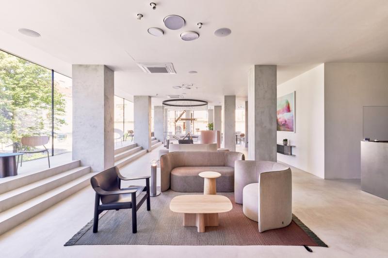 Preview photo for an amazing place. The image is connected to the given place.