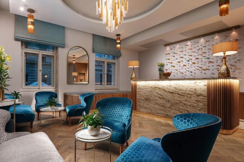 Preview photo for an amazing place. The image is connected to the given place.