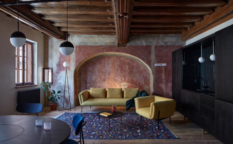 Preview photo for an amazing place. The image is connected to the given place.