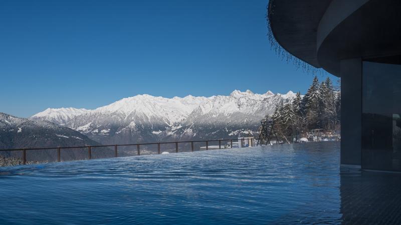 Preview photo for an amazing place. The image is connected to the given place.