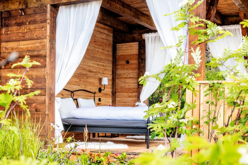 Preview photo for an amazing place. The image is connected to the given place.