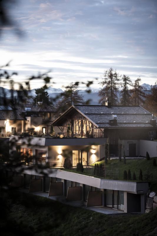 Preview photo for an amazing place. The image is connected to the given place.