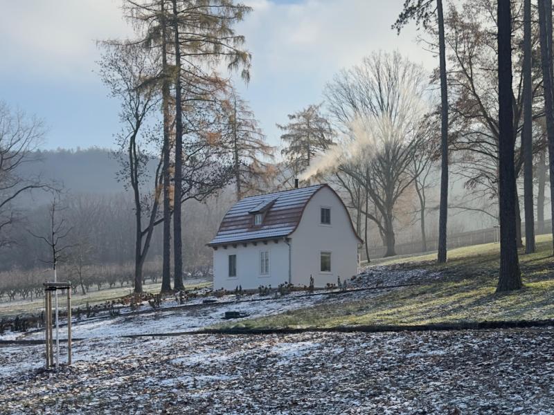 Preview photo for a room. The image is connected to the amazing place.
