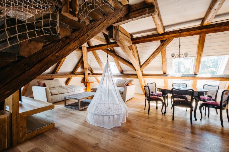 Preview photo for an amazing place. The image is connected to the given place.