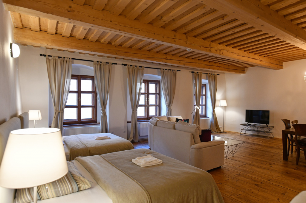 Preview photo for an amazing place. The image is connected to the given place.