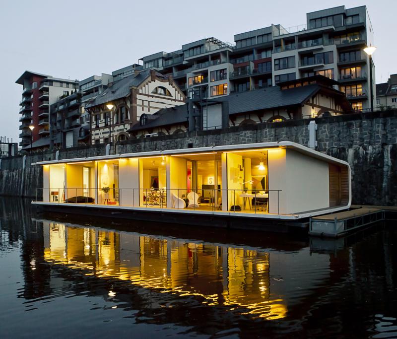 Preview photo for an amazing place. The image is connected to the given place.