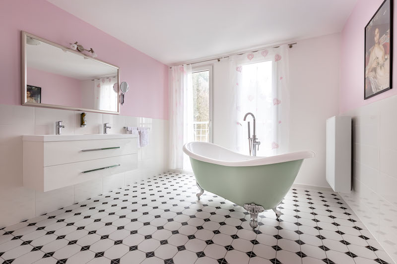 Preview photo for an amazing place. The image is connected to the given place.