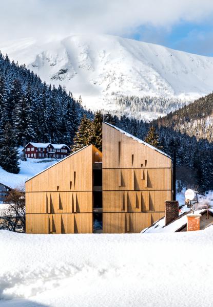 Preview photo for an amazing place. The image is connected to the given place.