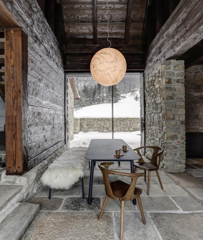 Preview photo for an amazing place. The image is connected to the given place.