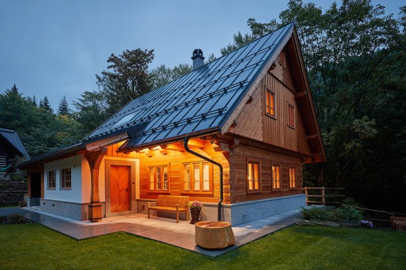 Preview photo for an amazing place. The image is connected to the given place.