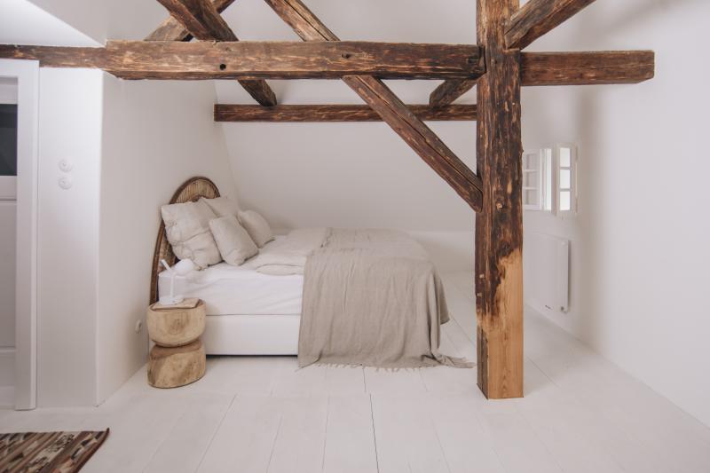 Preview photo for an amazing place. The image is connected to the given place.