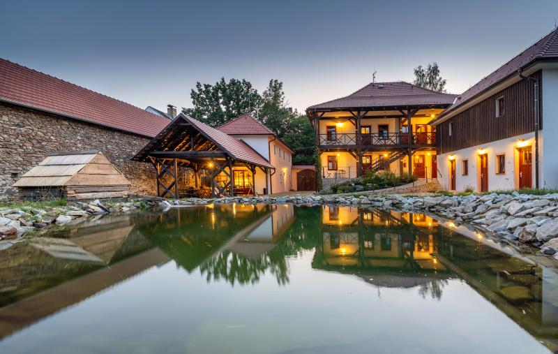 Preview photo for an amazing place. The image is connected to the given place.