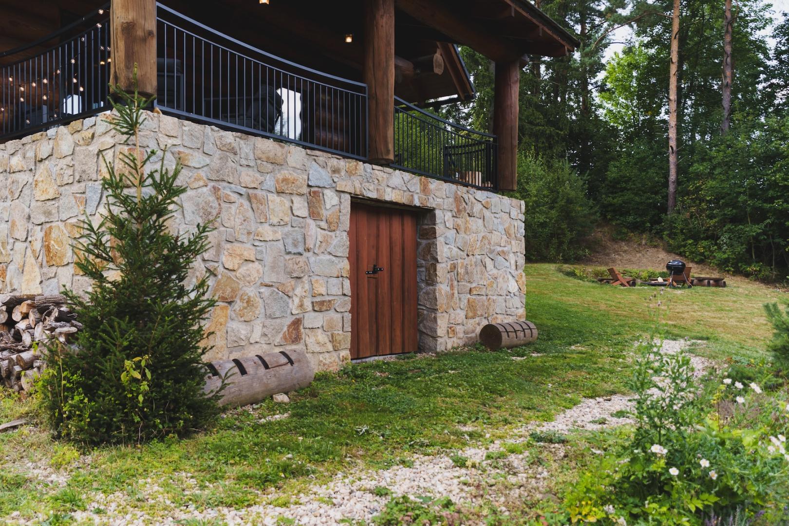 Preview photo. The image is connected to the amazing place. The image is part of the photo-gallery of the amazing place.