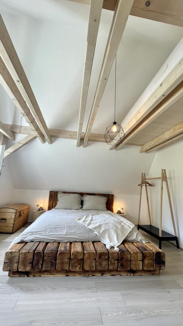 Preview photo. The image is connected to the amazing place. The image is part of the photo-gallery of the amazing place.