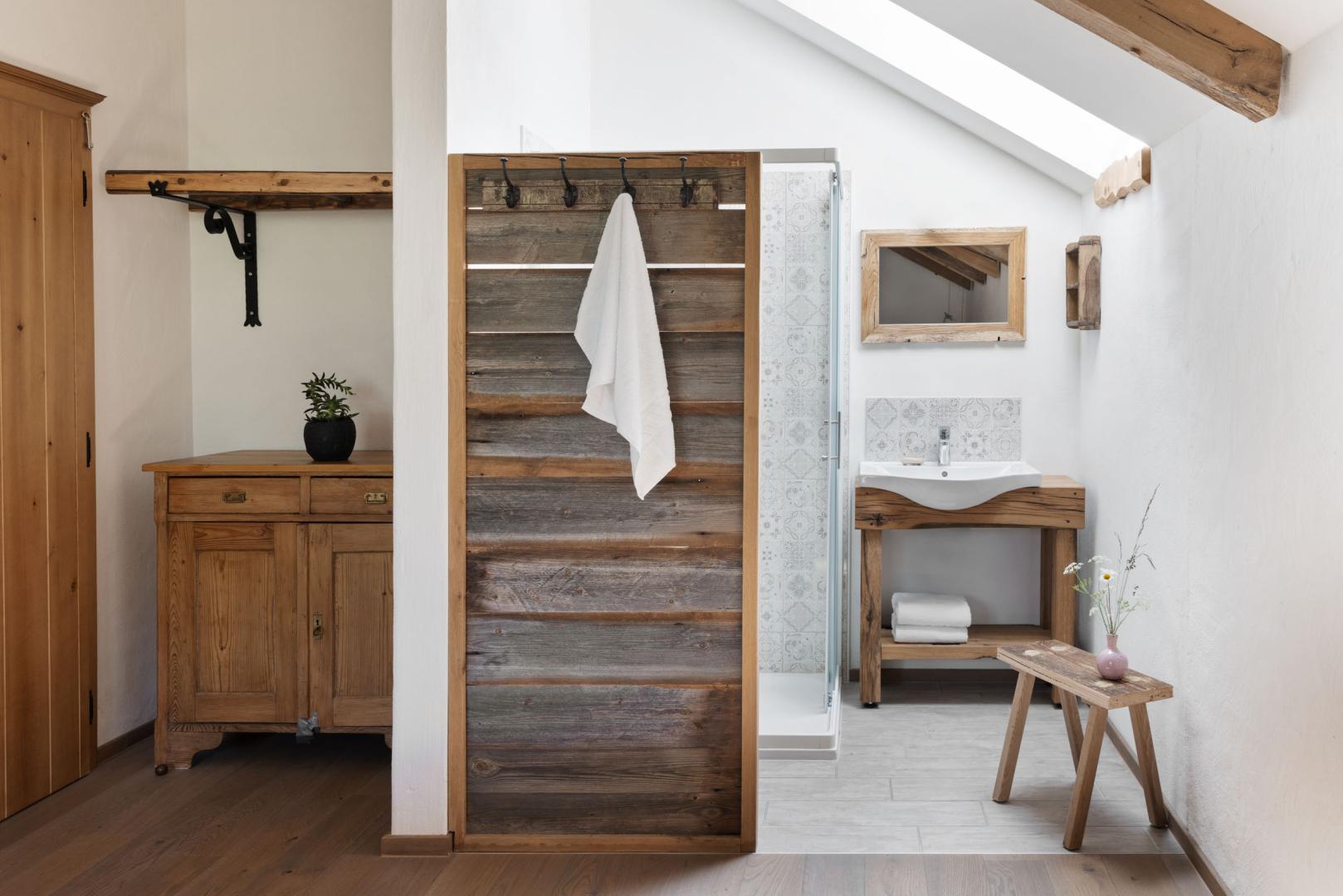 Preview photo. The image is connected to the amazing place. The image is part of the photo-gallery of the amazing place.