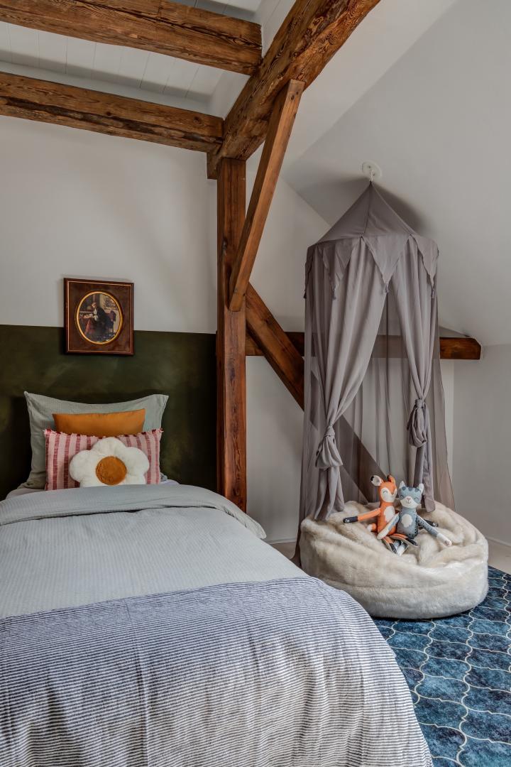 Preview photo. The image is connected to the amazing place. The image is part of the photo-gallery of the amazing place.