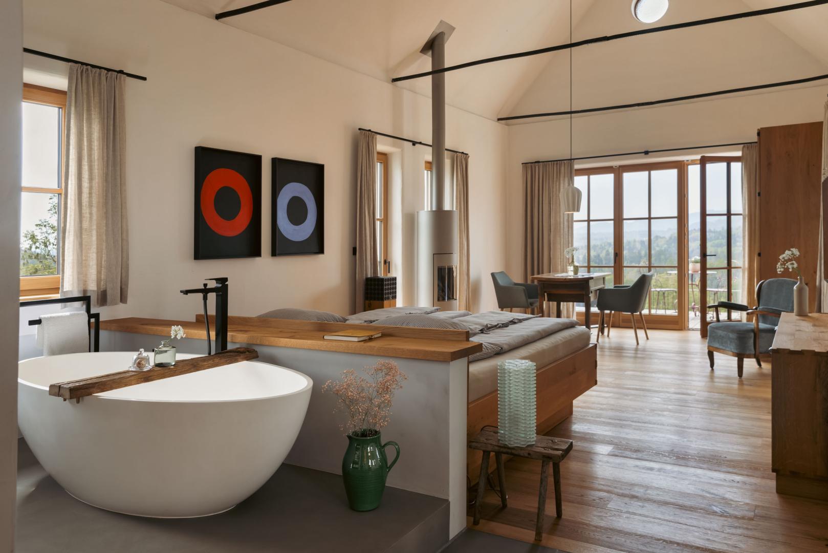 Preview photo. The image is connected to the amazing place. The image is part of the photo-gallery of the amazing place.