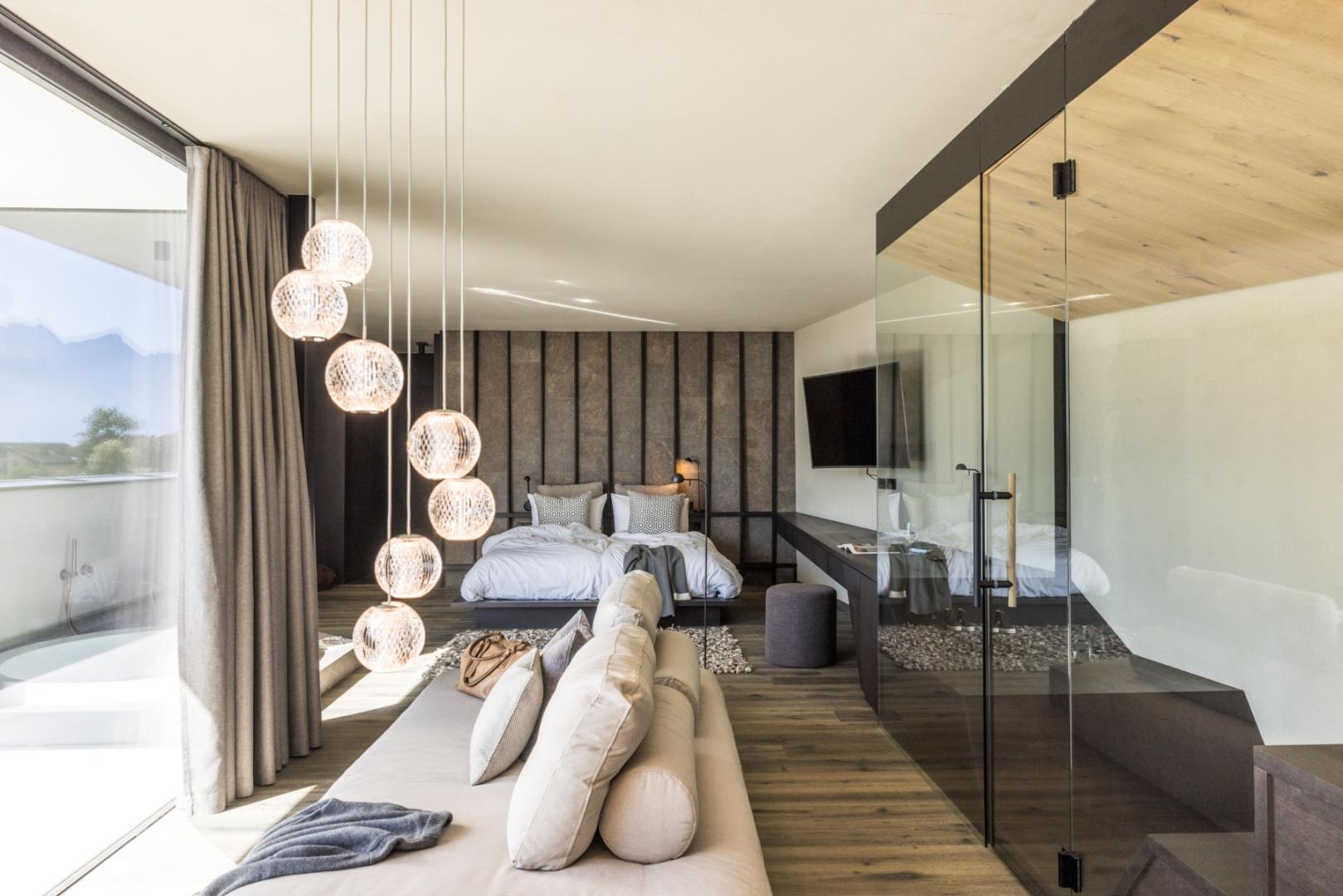 Preview photo. The image is connected to the amazing place. The image is part of the photo-gallery of the amazing place.