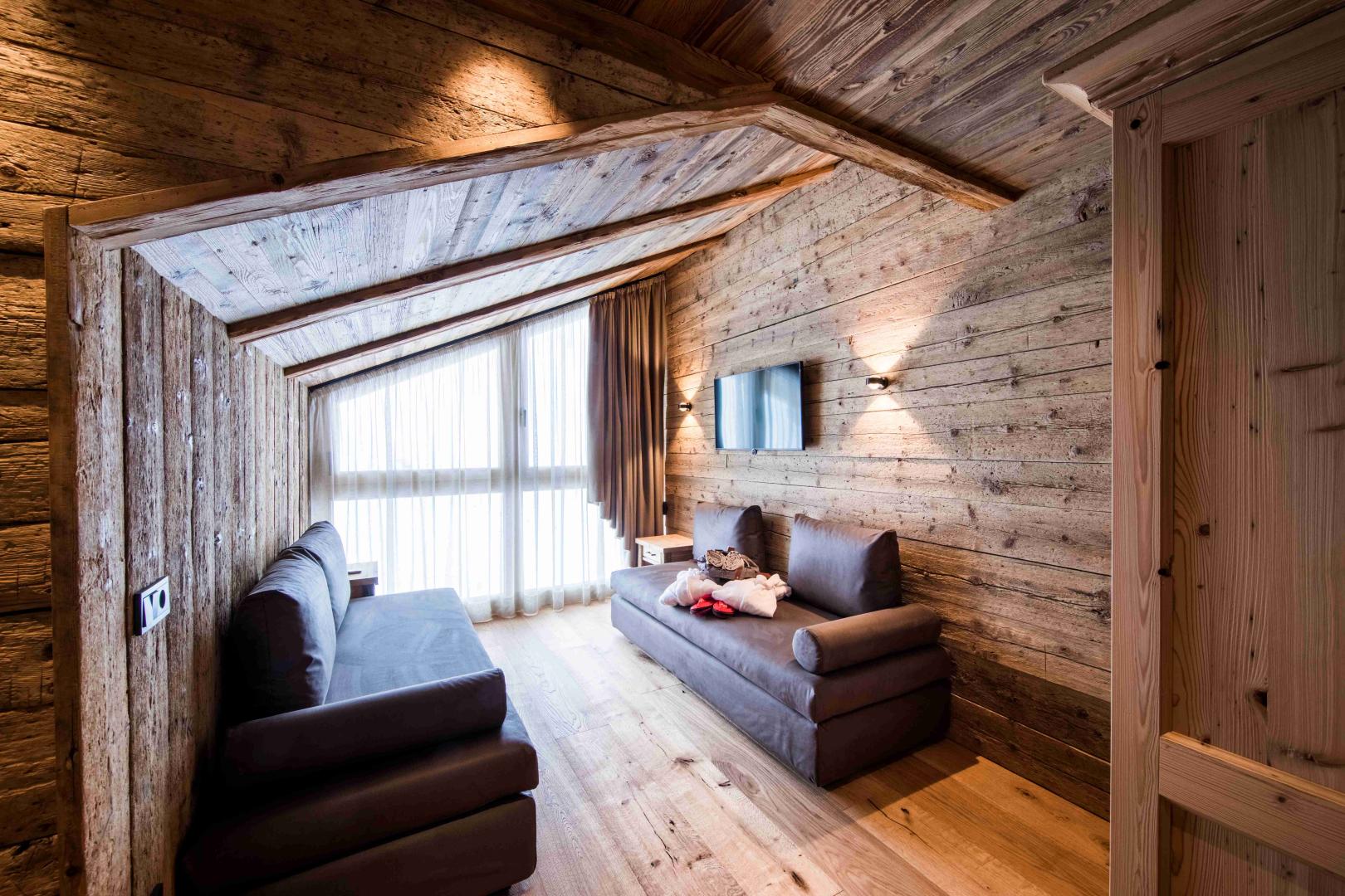 Preview photo. The image is connected to the amazing place. The image is part of the photo-gallery of the amazing place.