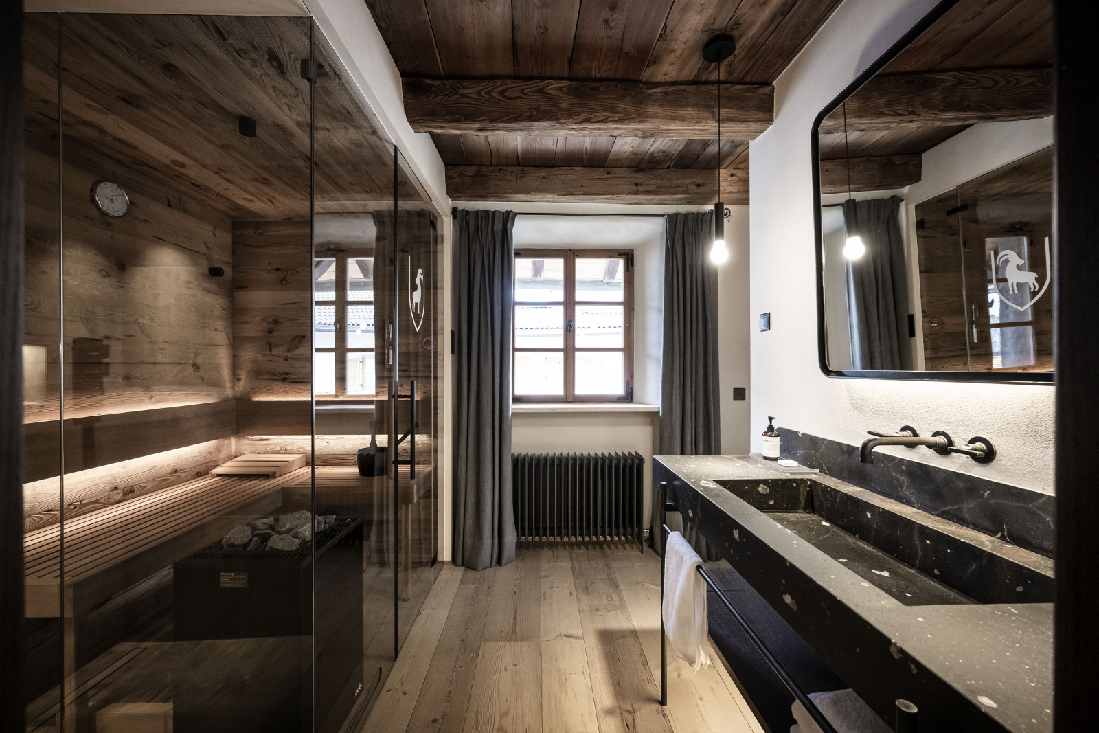 Preview photo. The image is connected to the amazing place. The image is part of the photo-gallery of the amazing place.