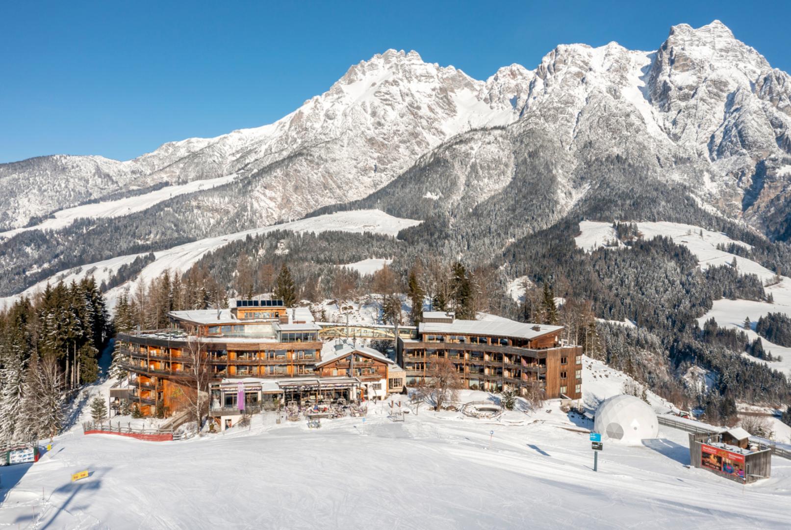 Preview photo in the page header. The image is part of the site structure and could be connected to the content.