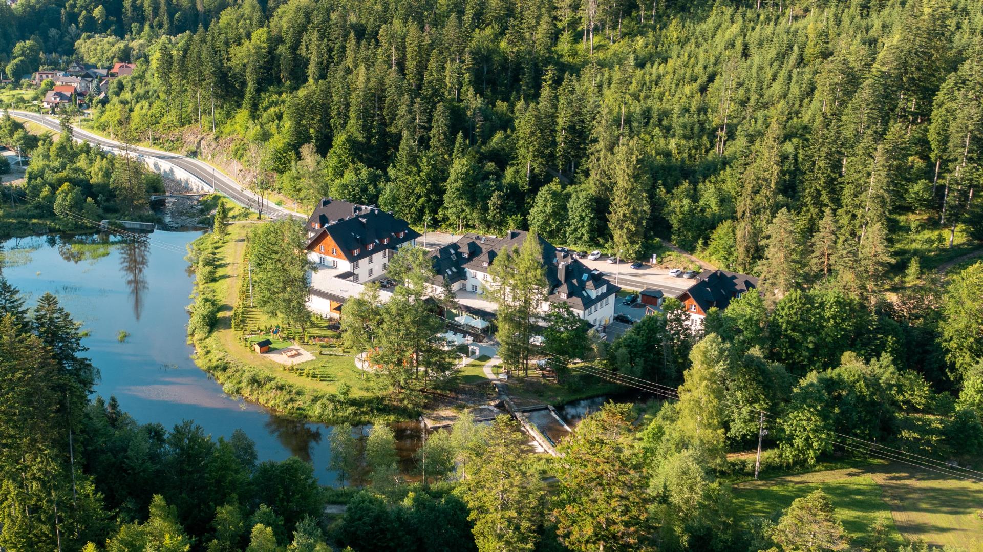 Preview photo in the page header. The image is part of the site structure and could be connected to the content.