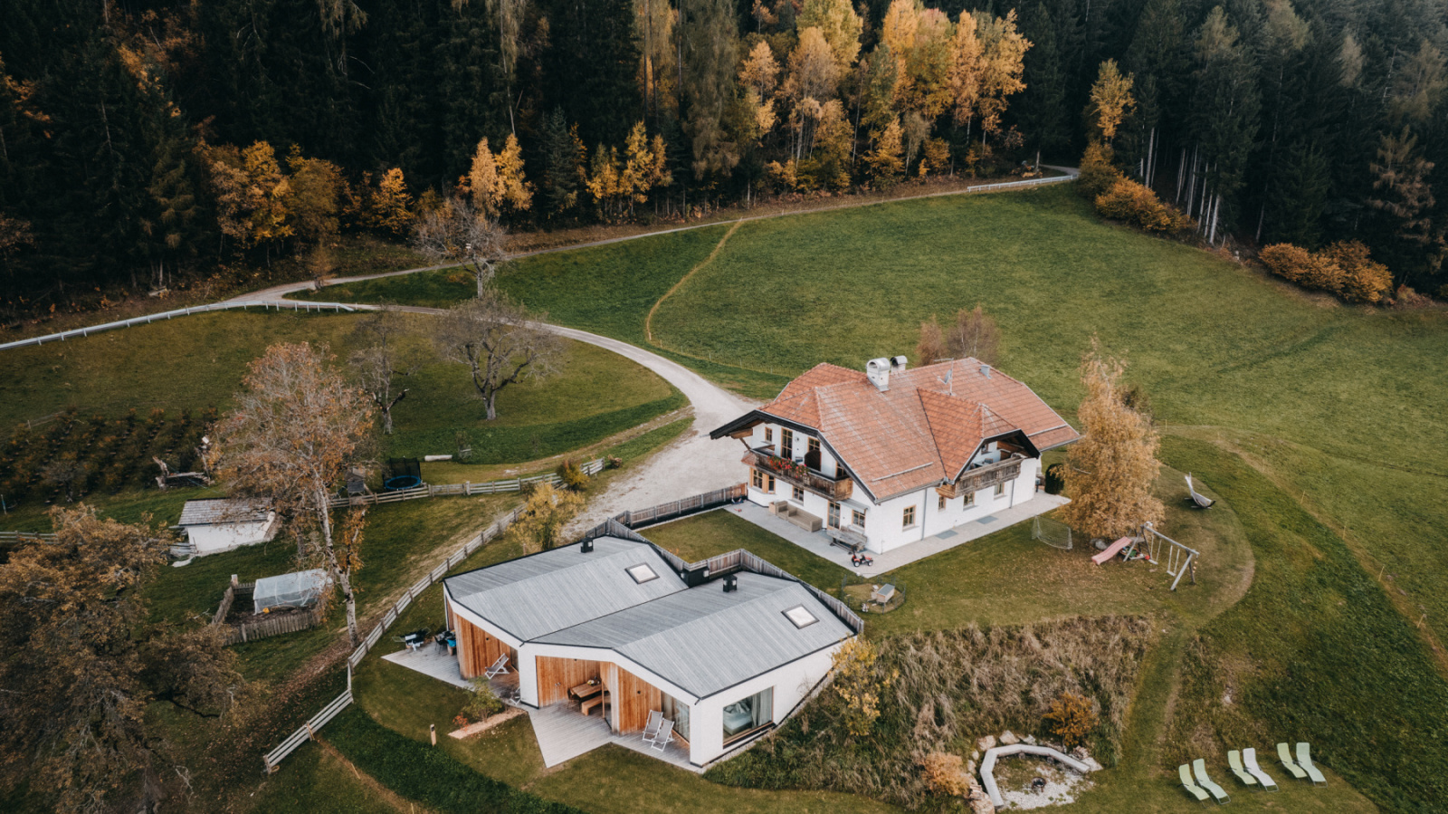 Preview photo. The image is connected to the amazing place. The image is part of the photo-gallery of the amazing place.