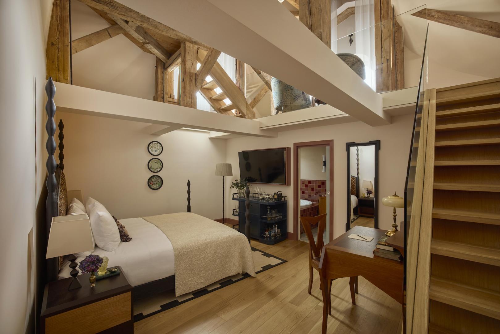 Preview photo. The image is connected to the amazing place. The image is part of the photo-gallery of the amazing place.