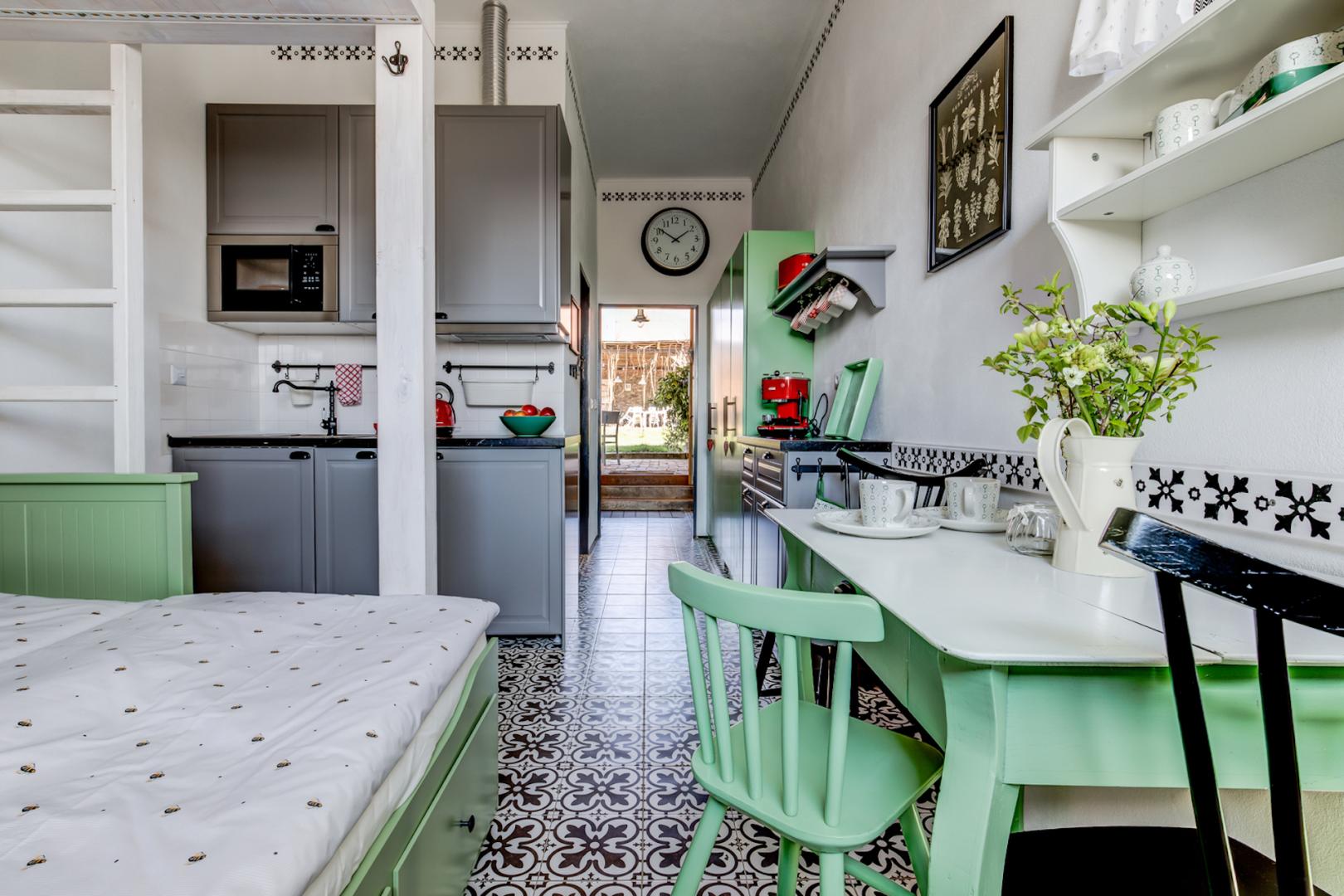 Preview photo in the page header. The image is part of the site structure and could be connected to the content.