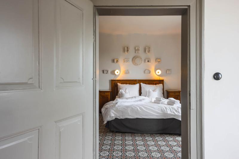 Preview photo for a room. The image is connected to the amazing place.
