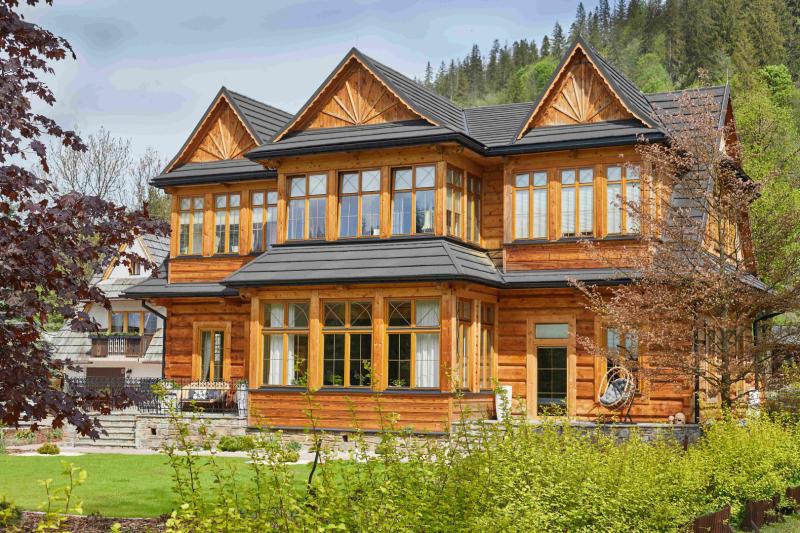 Preview photo for an amazing place. The image is connected to the given place.