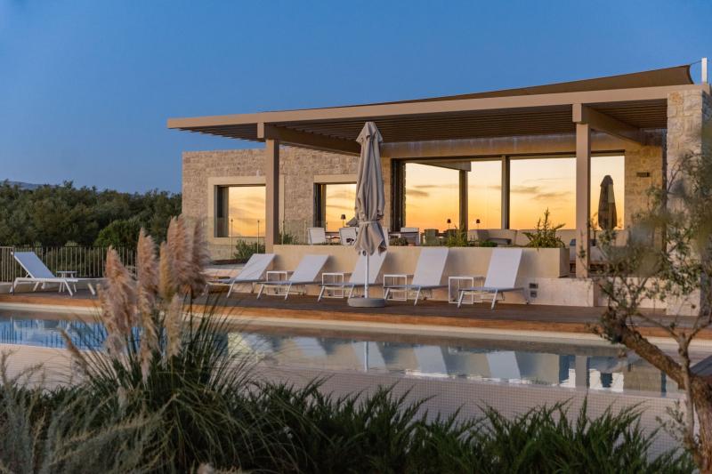 Preview photo for an amazing place. The image is connected to the given place.