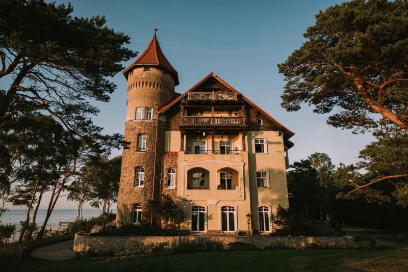 Preview photo for an amazing place. The image is connected to the given place.