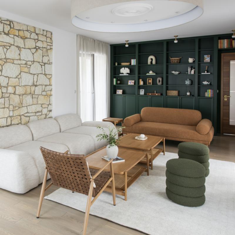 Preview photo for an amazing place. The image is connected to the given place.