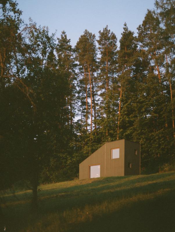 Preview photo for an amazing place. The image is connected to the given place.