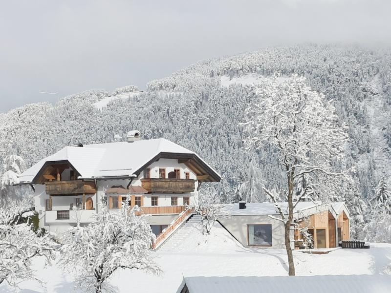 Preview photo for an amazing place. The image is connected to the given place.