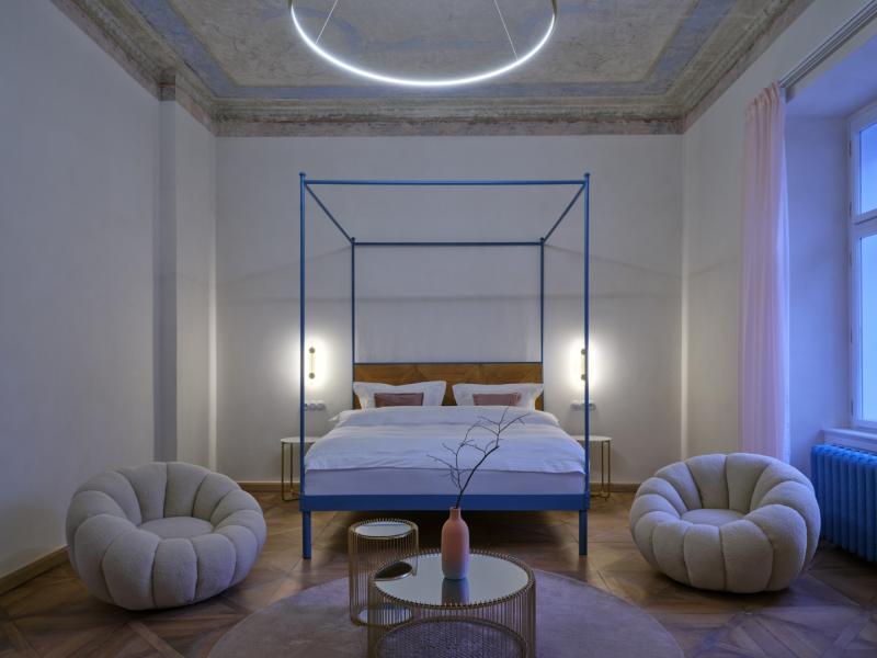 Preview photo for an amazing place. The image is connected to the given place.