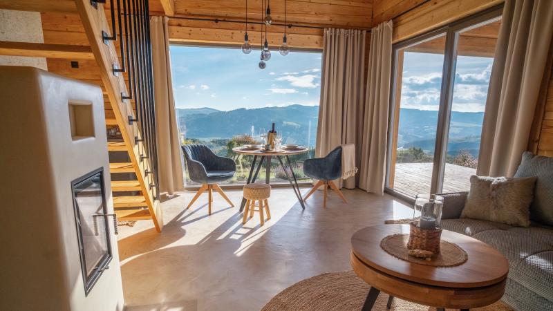 Preview photo for an amazing place. The image is connected to the given place.