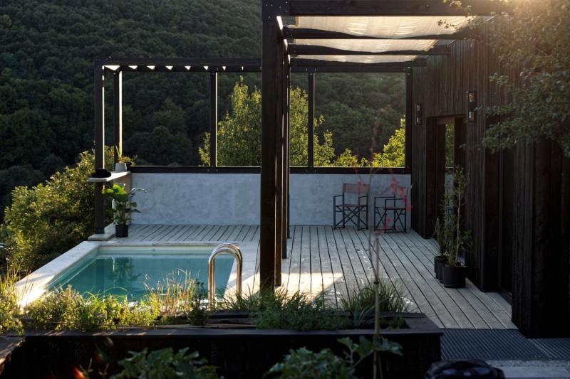 Preview photo for an amazing place. The image is connected to the given place.