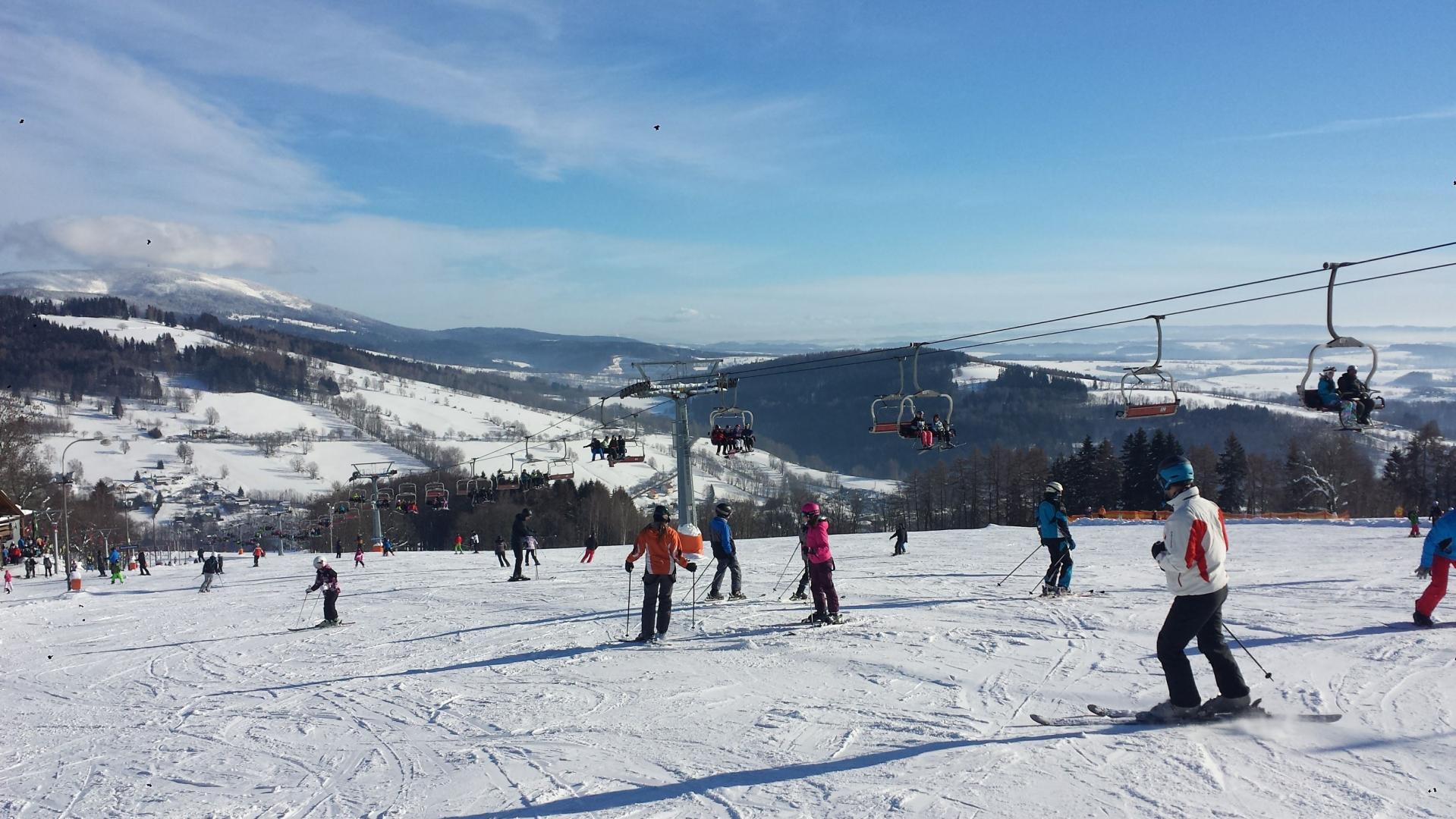 Zimowy urlop dla dwóch osób w Karkonoszach - jazda na nartach, wellness, świetne jedzenie   od 6.399, - CZK