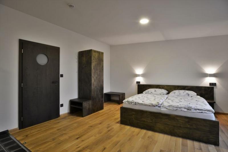 Preview photo for a room. The image is connected to the amazing place.