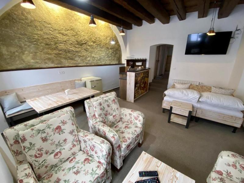 Preview photo for a room. The image is connected to the amazing place.