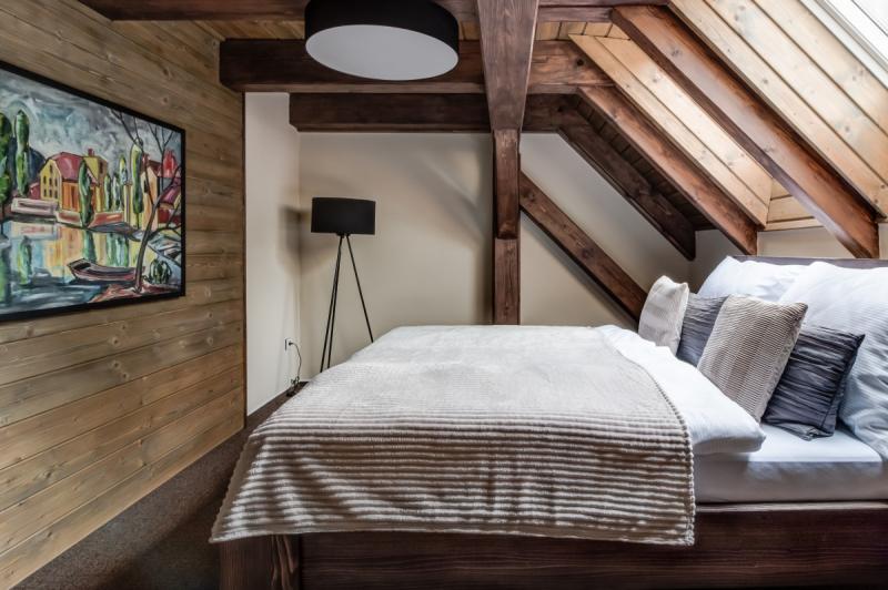 Preview photo for a room. The image is connected to the amazing place.