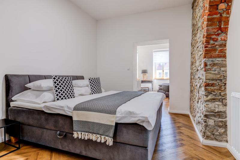 Preview photo for a room. The image is connected to the amazing place.