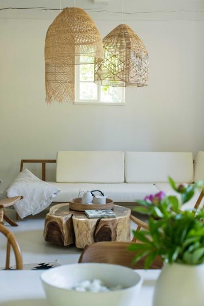 Preview photo for a room. The image is connected to the amazing place.