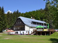 Die Hütte Zatisi im Sommer-7